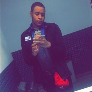 Meet your Posher, Dion